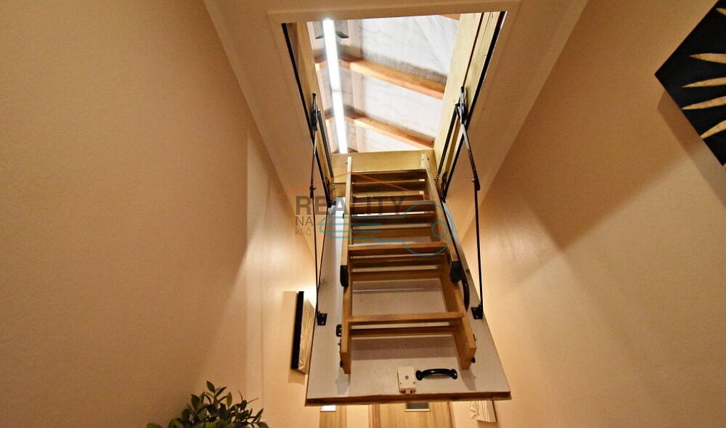 Prodej domu 137 m² s pozemkem 1 035 m², Pětihosty – náhled fotky 13
