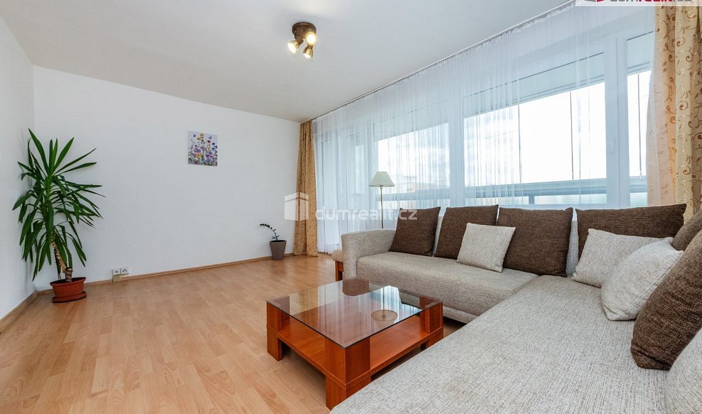 Prodej bytu 2+1 71 m², Praha – náhled fotky 3