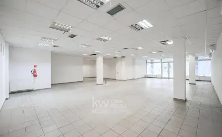 Pronájem obchodních prostor 176 m², Tilleho náměstí, Praha 5 - Hlubočepy