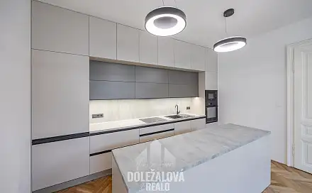 Pronájem bytu 5+kk 122 m², třída Legionářů, Jihlava