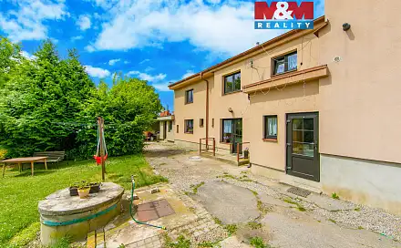 Prodej domu 172 m² s pozemkem 889 m², Ke Břvům, Praha 5 - Sobín