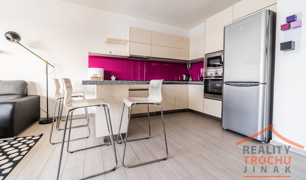 Prodej bytu 2+kk 62 m², Pardubice – náhled fotky 2