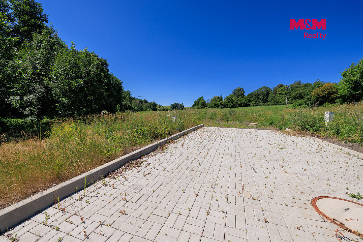Prodej stavebního pozemku 816 m² — photo 2