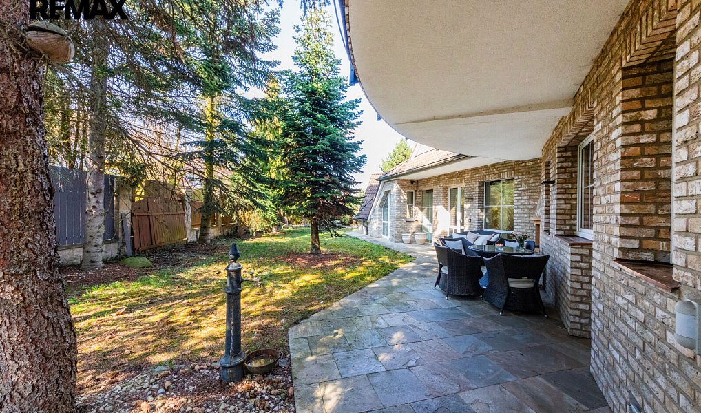Prodej domu 433 m² s pozemkem 826 m², Praha – náhled fotky 42