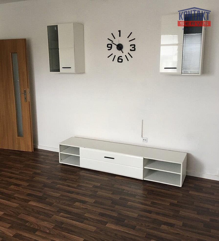 Pronájem bytu 2+kk 42 m² — photo 2