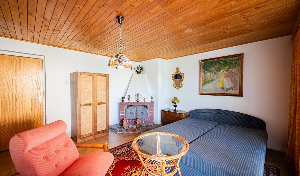 Prodej domu 244 m² s pozemkem 948 m², Velká Hleďsebe – náhled fotky 6