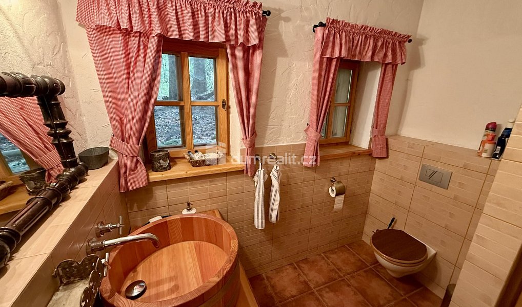 Prodej domu 300 m² s pozemkem 1 292 m², Železná Ruda – náhled fotky 19