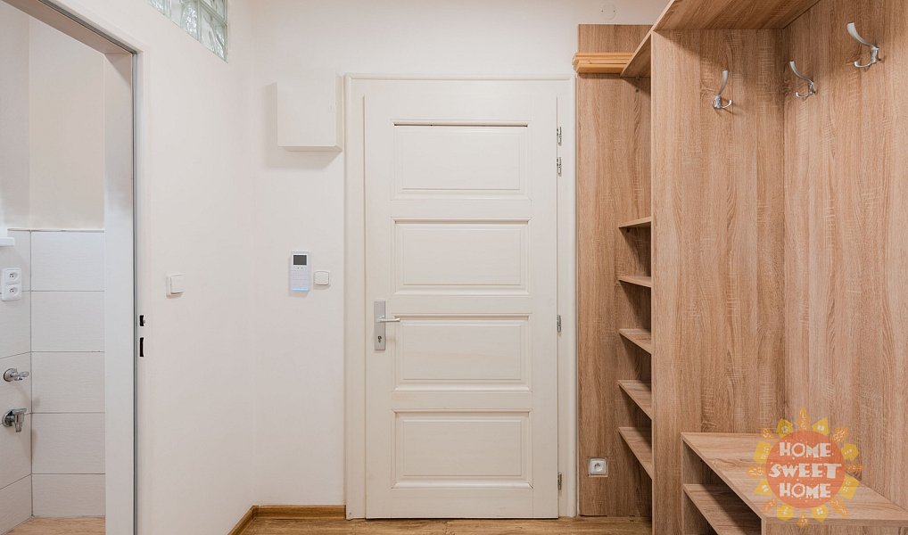 Pronájem bytu 2+kk 40 m², Praha – náhled fotky 9