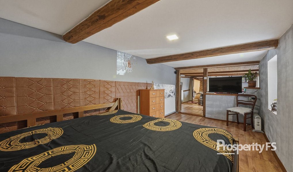 Prodej domu 318 m² s pozemkem 1 081 m², Liběšice – náhled fotky 36