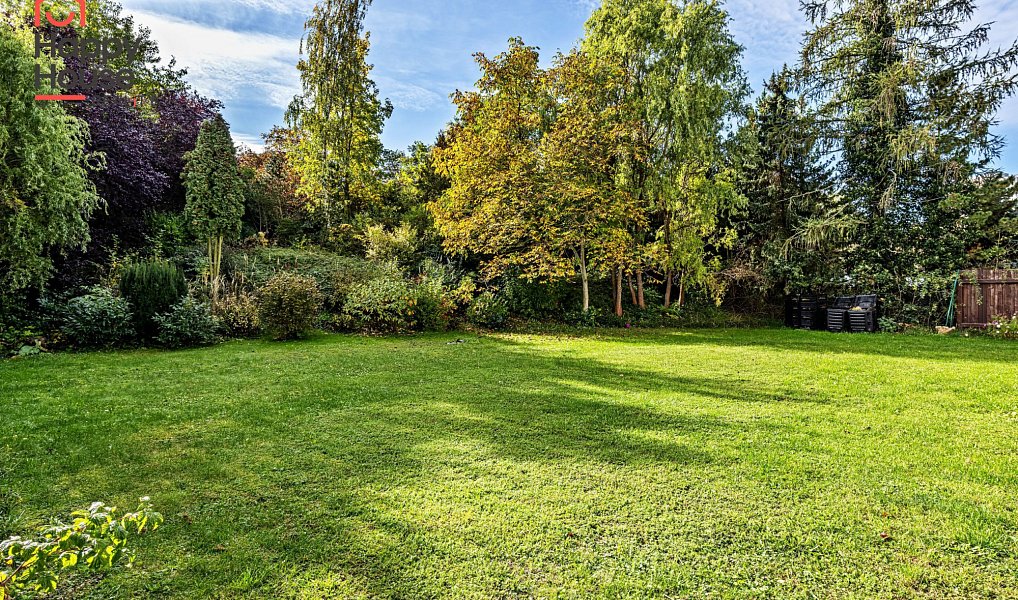 Pronájem domu 333 m² s pozemkem 1 137 m², Praha – náhled fotky 2