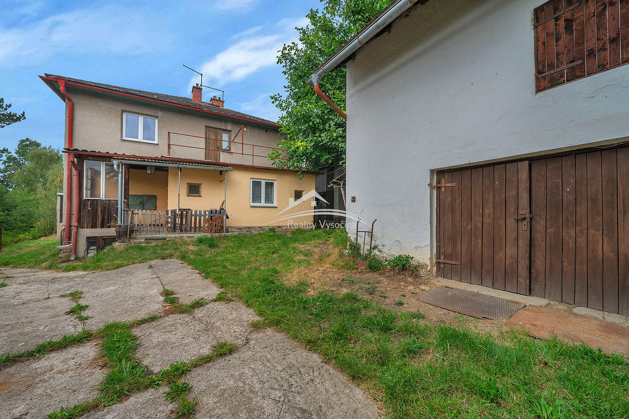Prodej domu 300 m² s pozemkem 4 185 m²