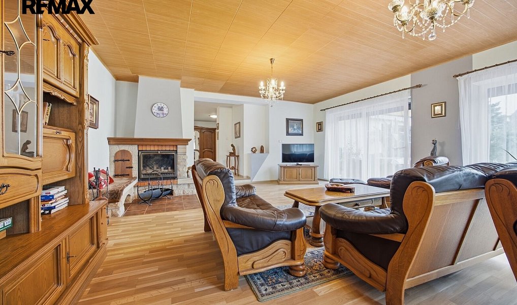 Prodej domu 232 m² s pozemkem 1 207 m², Dolní Břežany – náhled fotky 8