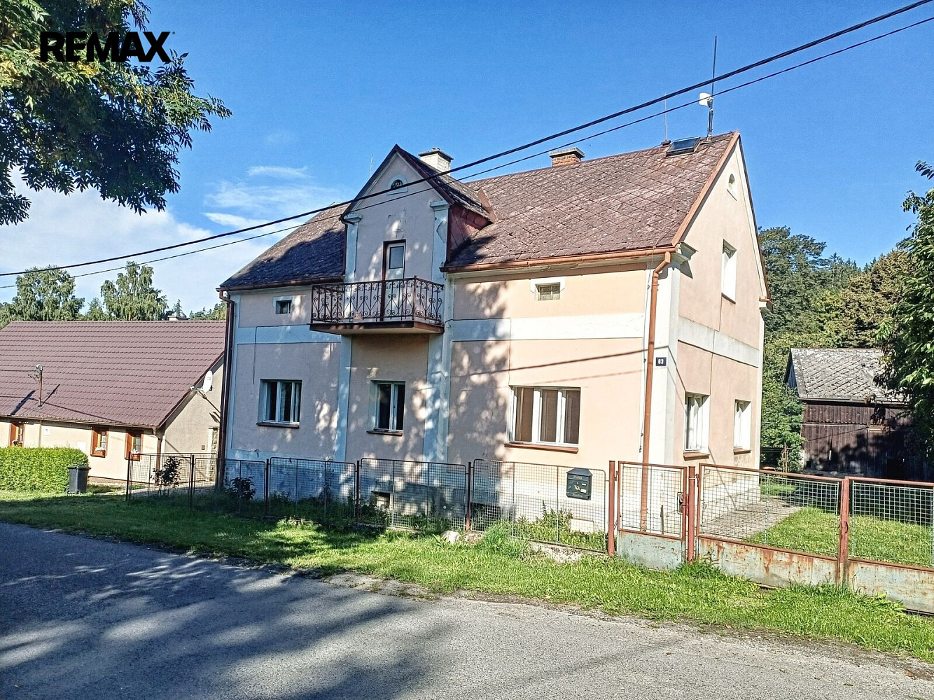 Prodej domu 200 m² s pozemkem 2 250 m² – fotografie 2