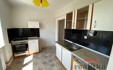 Pronájem bytu 2+1 53 m², Rooseveltova, Opava - Předměstí