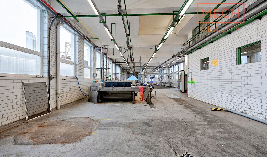 Prodej výrobních prostor 1 347 m², Bzenec – náhled fotky 6