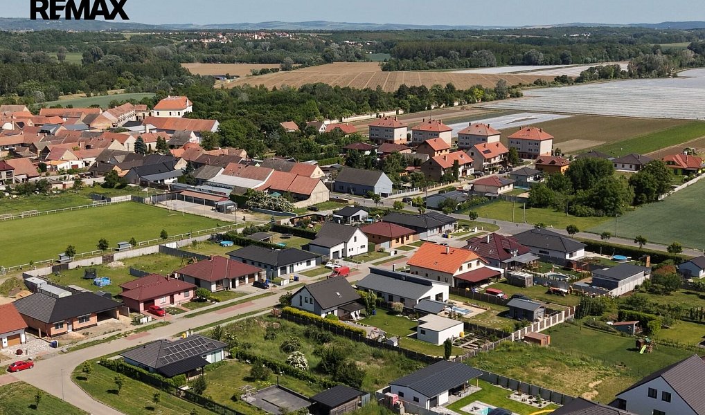 Prodej domu 176 m² s pozemkem 1 000 m², Kupařovice – náhled fotky 47
