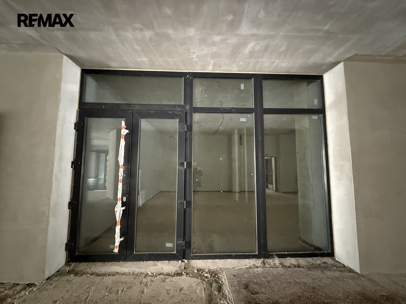 Pronájem obchodních prostor 85 m² – pohled 4