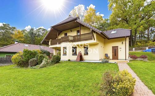 Prodej domu 264 m² s pozemkem 1 343 m², Benešov - Úročnice