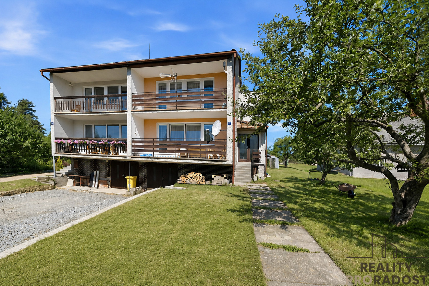 Prodej domu 213 m² s pozemkem 569 m²