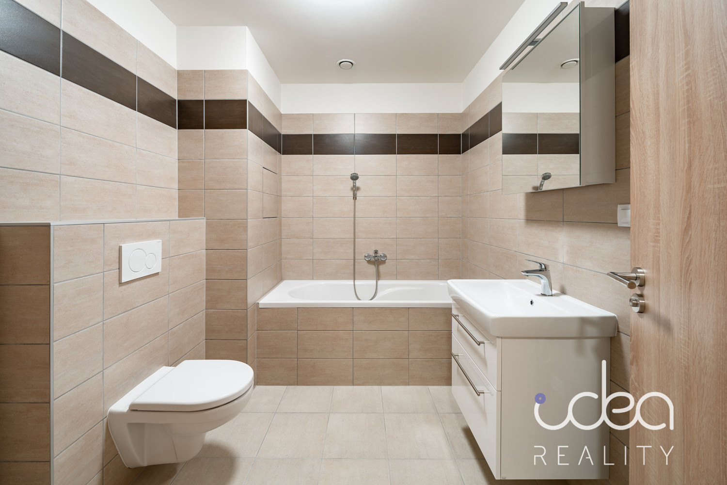 Pronájem bytu 2+kk 39 m² – pohled 4