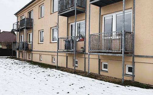 Pronájem bytu 3+1 65 m², Vlkavská, Loučeň, okres Nymburk