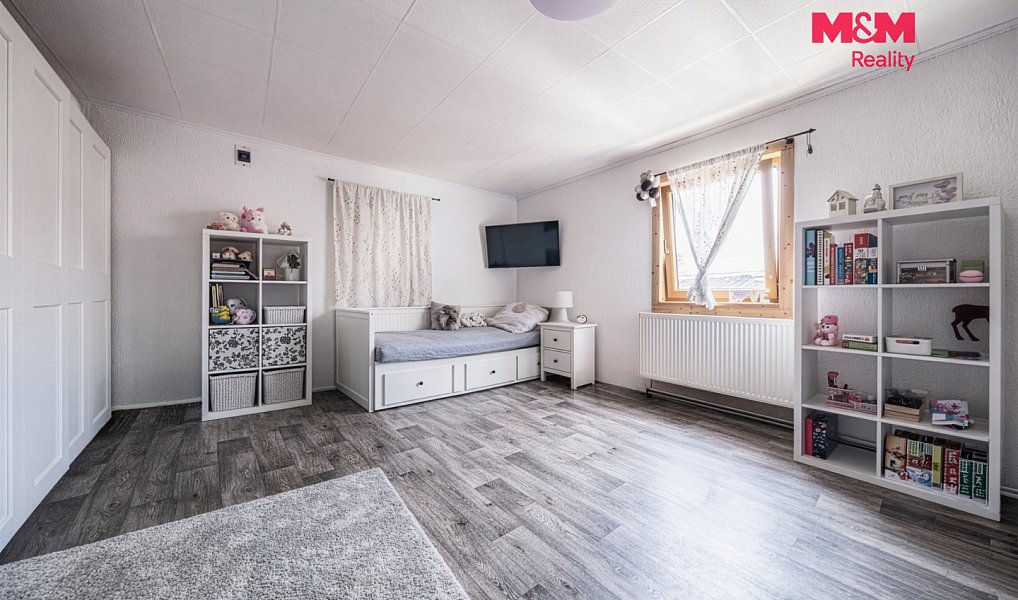 Prodej domu 384 m² s pozemkem 2 948 m², Blatno – náhled fotky 18