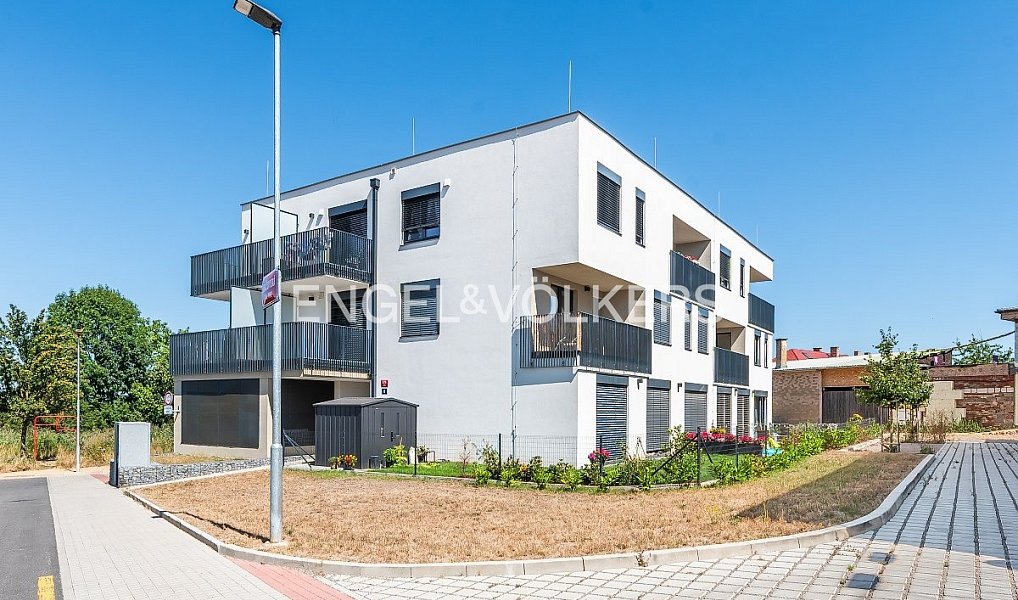 Prodej bytu 2+kk 58 m², Praha – náhled fotky 3