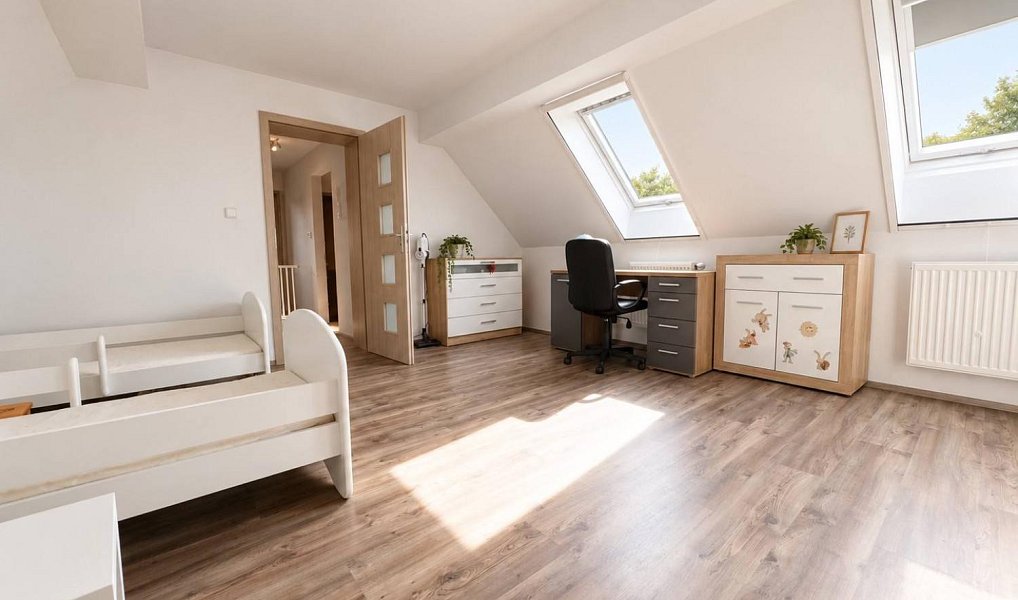 Prodej domu 170 m² s pozemkem 1 427 m², Košík – náhled fotky 13