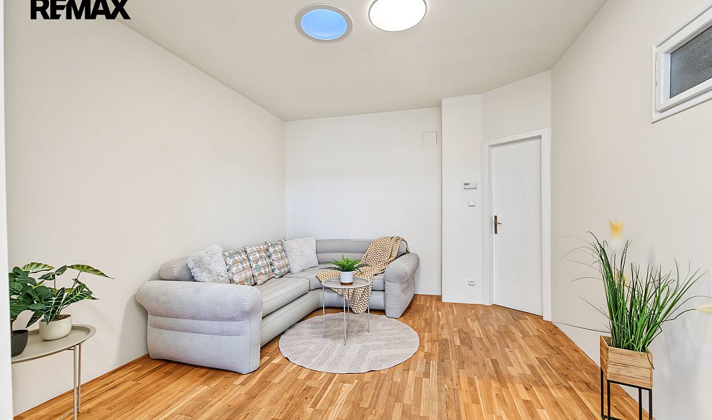 Prodej bytu 3+1 91 m², Praha – náhled fotky 6
