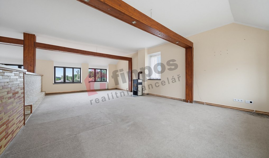 Pronájem bytu 6+kk 180 m², Divišov – náhled fotky 18