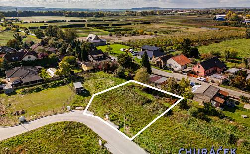 Prodej stavebního pozemku 737 m², Obříství, okres Mělník