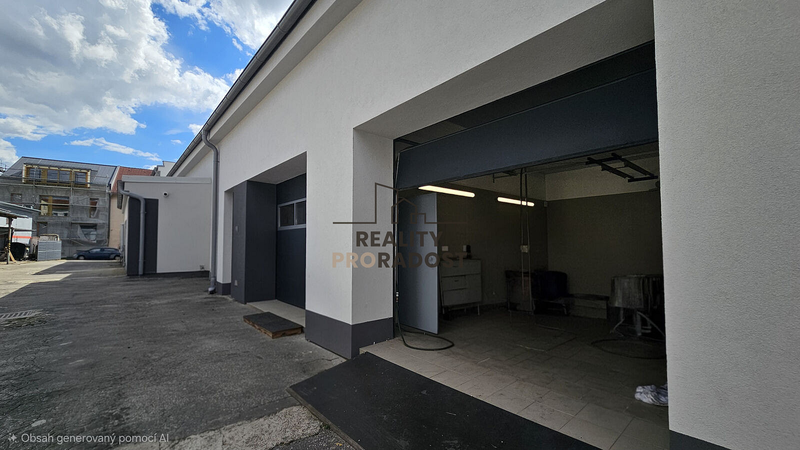 Pronájem obchodních prostor 130 m²