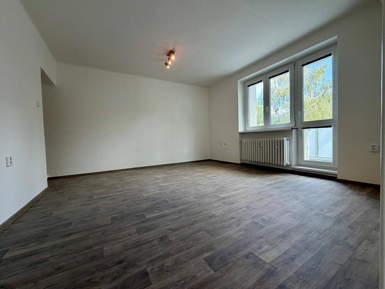 Pronájem bytu 2+1 68 m² – fotografie 2
