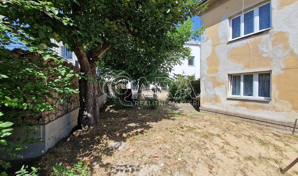 Prodej domu 185 m² s pozemkem 582 m², Kněževes – náhled fotky 7