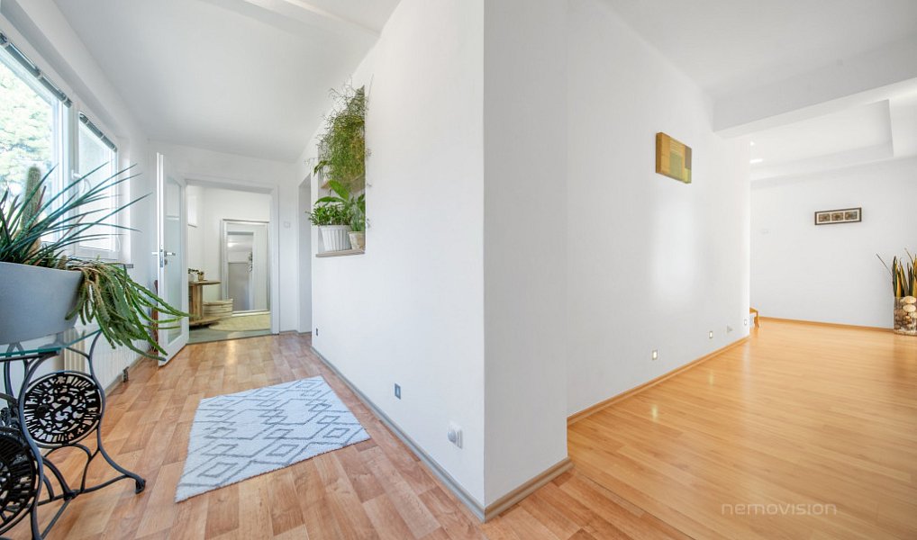 Prodej domu 270 m² s pozemkem 1 042 m², Žeravice – náhled fotky 6