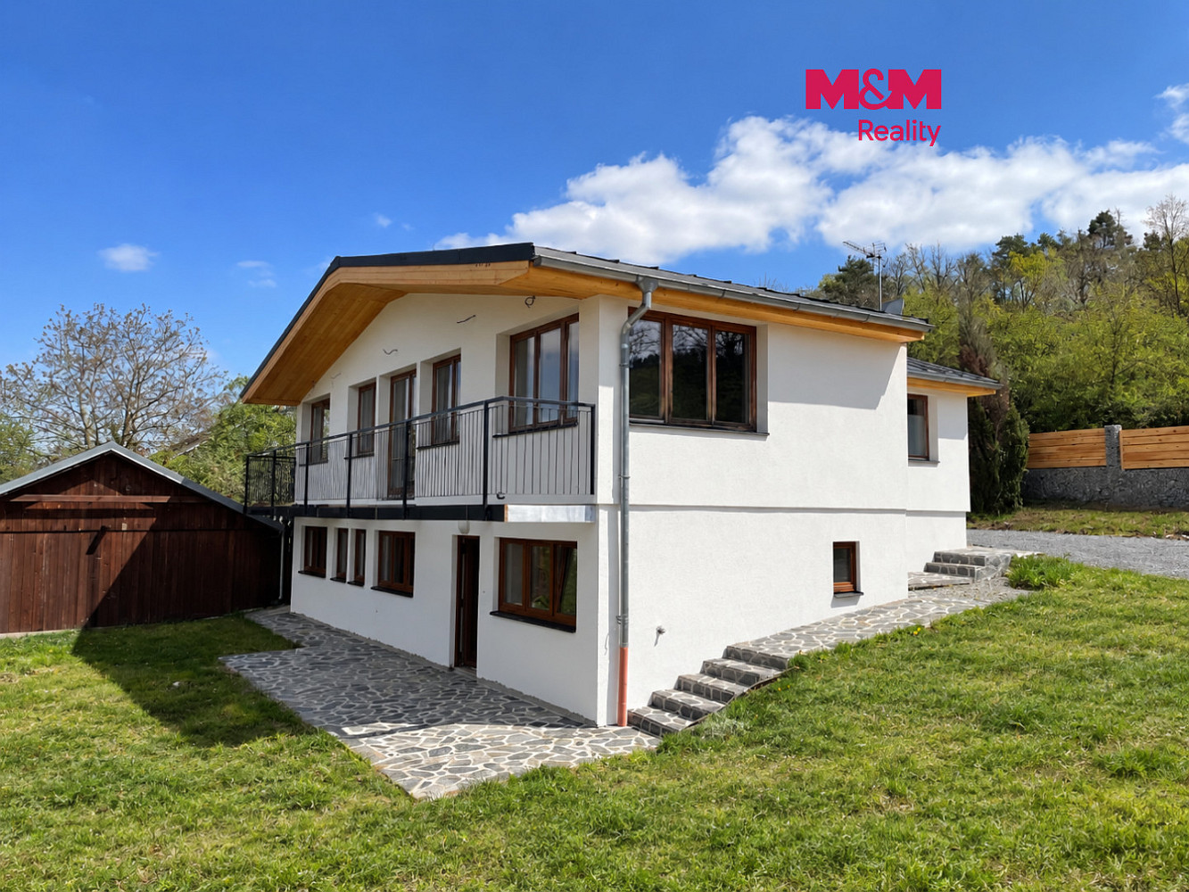 Pronájem domu 69 m² s pozemkem 860 m²