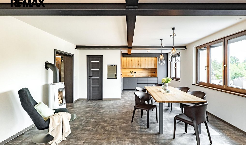 Prodej domu 184 m² s pozemkem 625 m², Jindřichův Hradec – náhled fotky 3