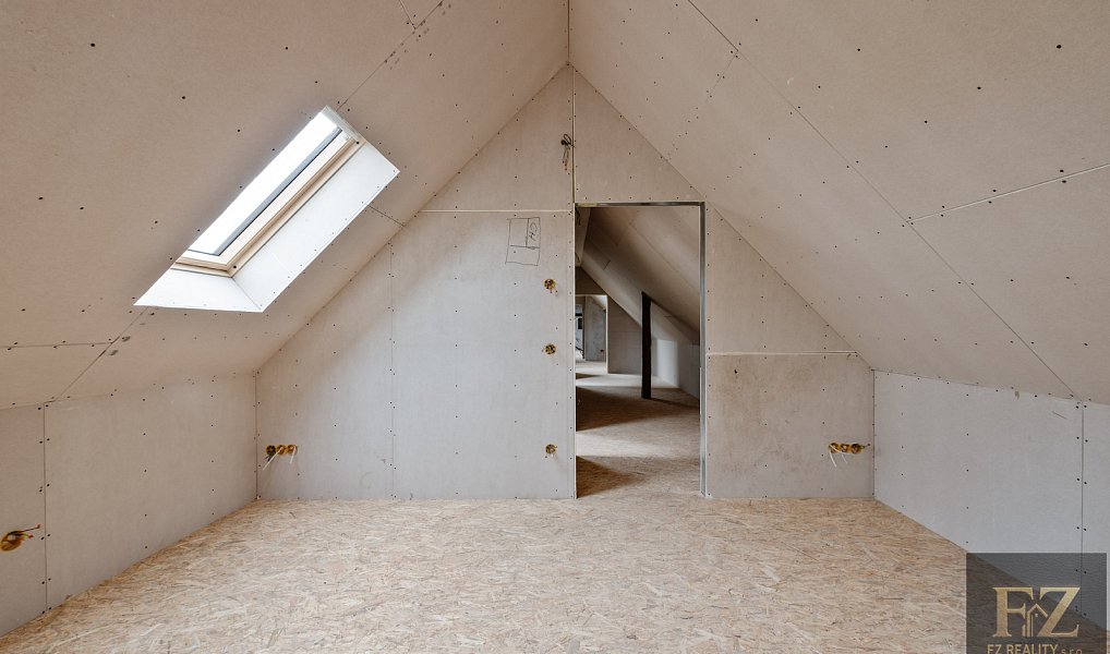 Prodej domu 220 m² s pozemkem 1 555 m², Řepeč – náhled fotky 28