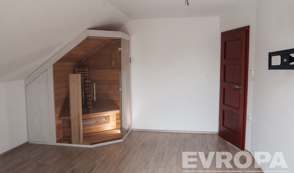 Prodej domu 226 m² s pozemkem 660 m², Pardubice – náhled fotky 12