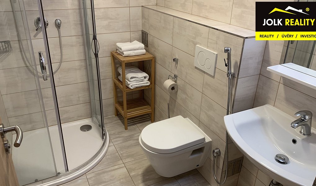 Prodej ubytovacího objektu 800 m², Šléglov – náhled fotky 20