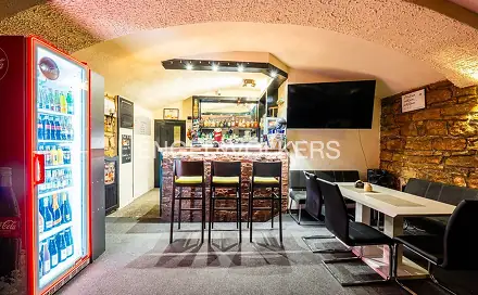 Pronájem restaurace 200 m², Karlínské náměstí, Praha 8 - Karlín