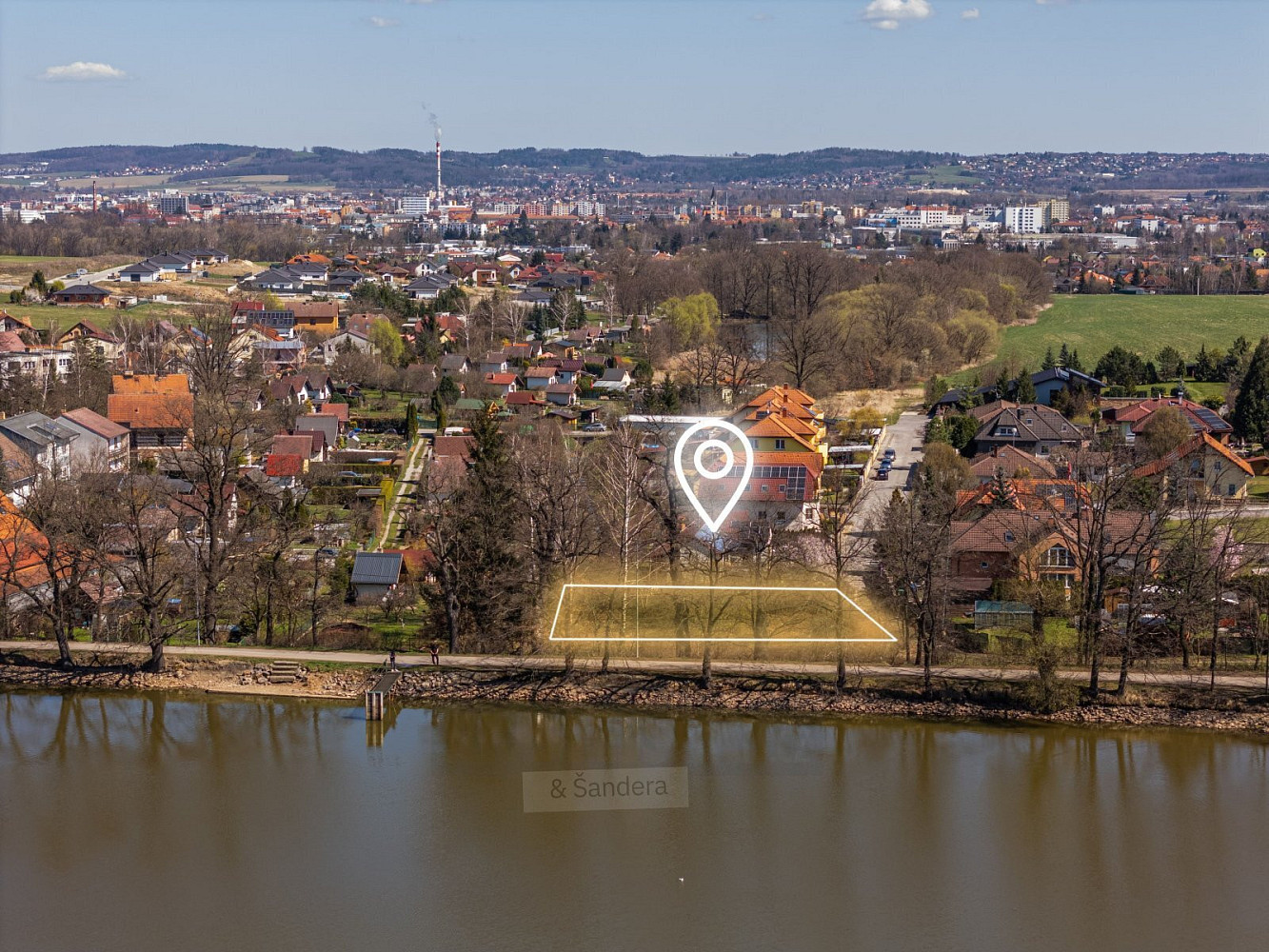 Prodej stavebního pozemku 1 203 m² – fotografie 2