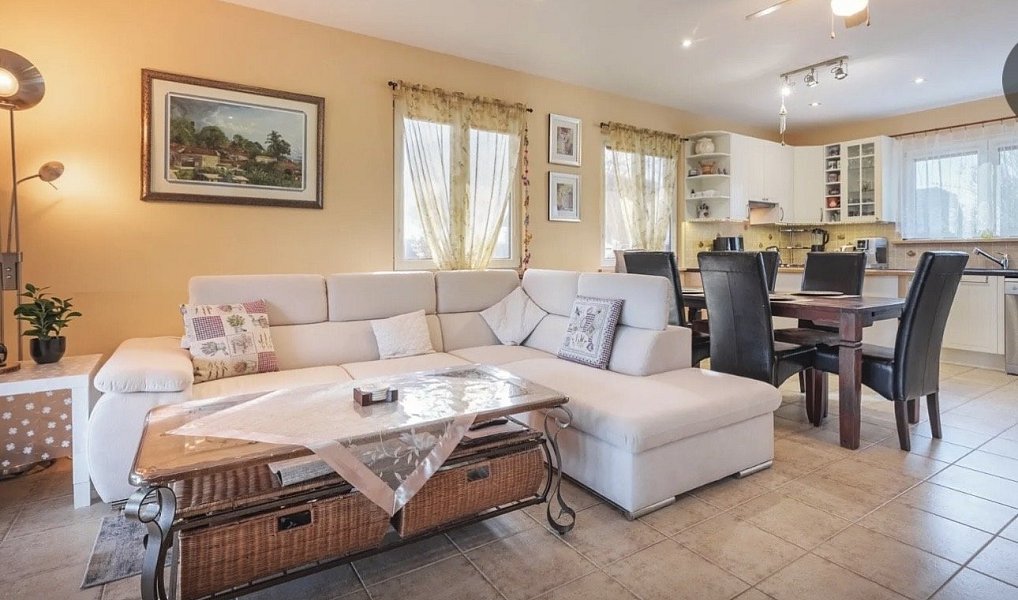 Prodej domu 172 m² s pozemkem 1 488 m², Jevišovka – náhled fotky 2