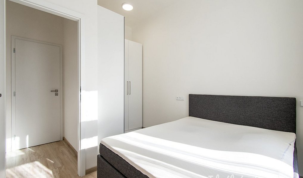 Pronájem bytu 2+kk 40 m², Praha – náhled fotky 6