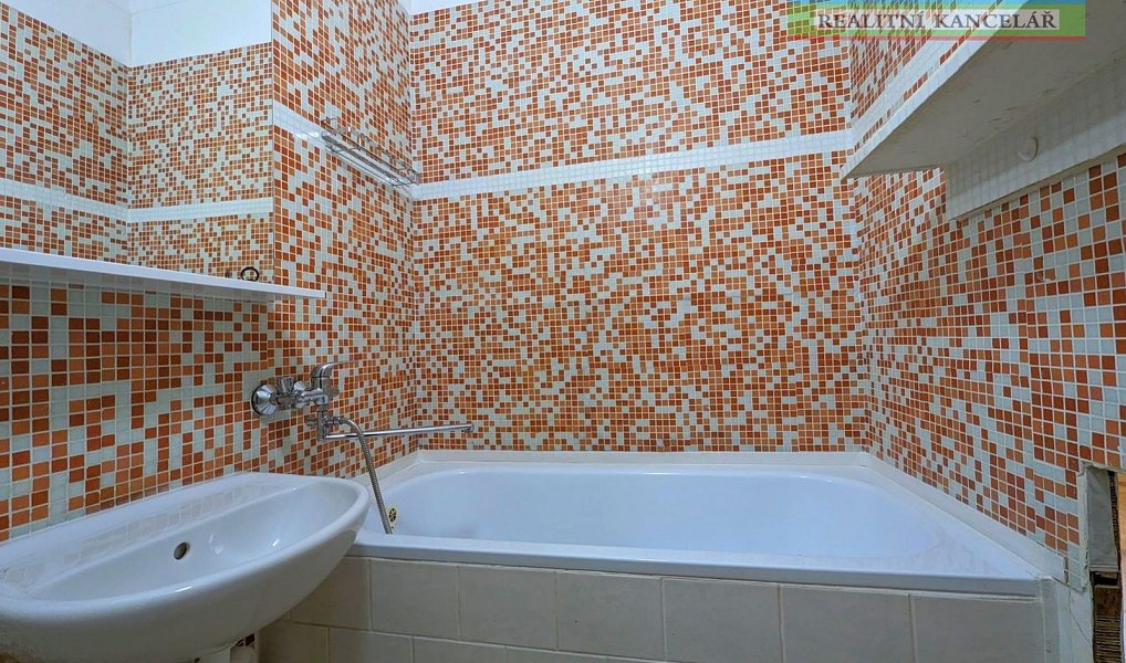 Pronájem bytu 2+1 55 m², Bruntál – náhled fotky 3