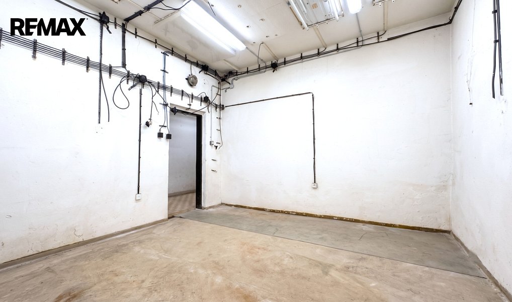 Pronájem kanceláře 70 m², Kamenice – náhled fotky 28