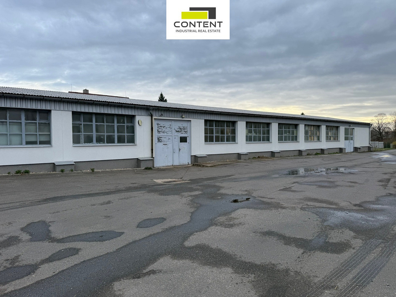 Pronájem skladovacích prostor 520 m²