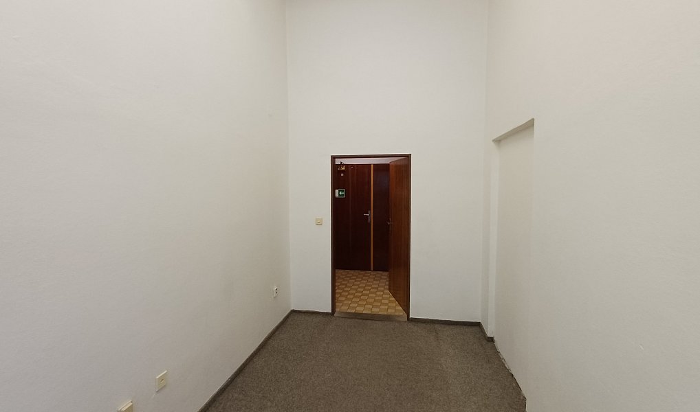 Pronájem kanceláře 60 m², Jičín – náhled fotky 4