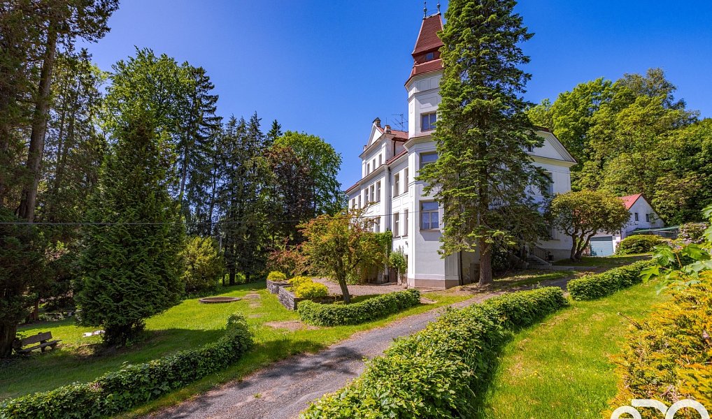 Prodej domu 680 m² s pozemkem 5 000 m², Cvikov – náhled fotky 5