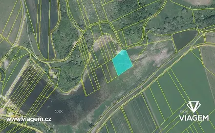 Prodej pole 3 892 m², Ostrava